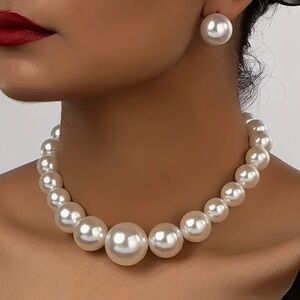 Pearl Necklace & Earring Set